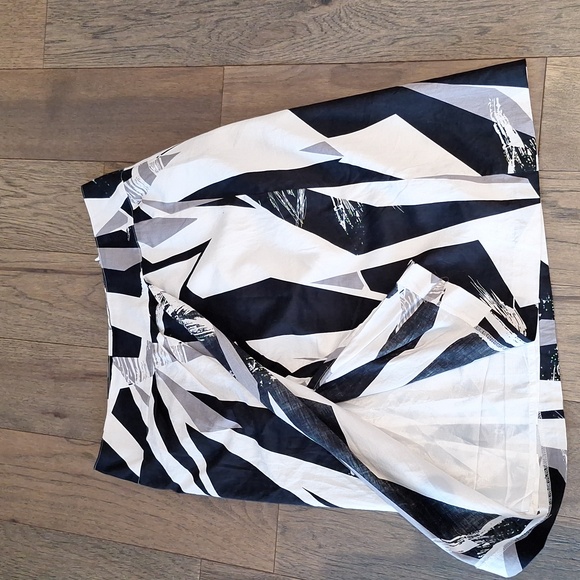 [6] Tribal blazer/skirt /tank 💥Bundle 💥 - Picture 9 of 13